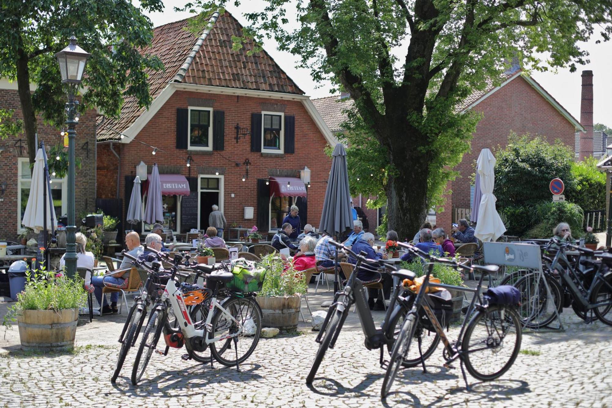 Hotel Bertram Bredevoort Bagian luar foto