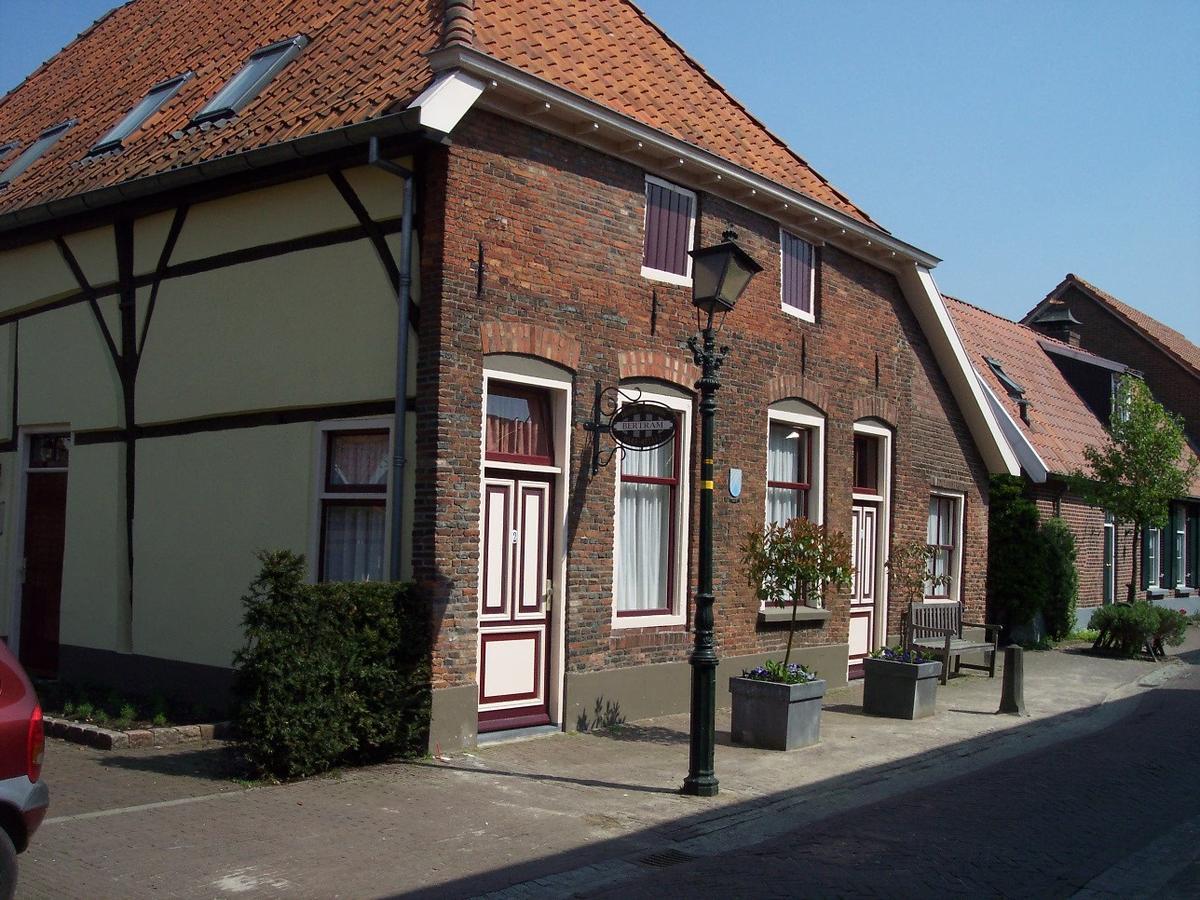 Hotel Bertram Bredevoort Bagian luar foto